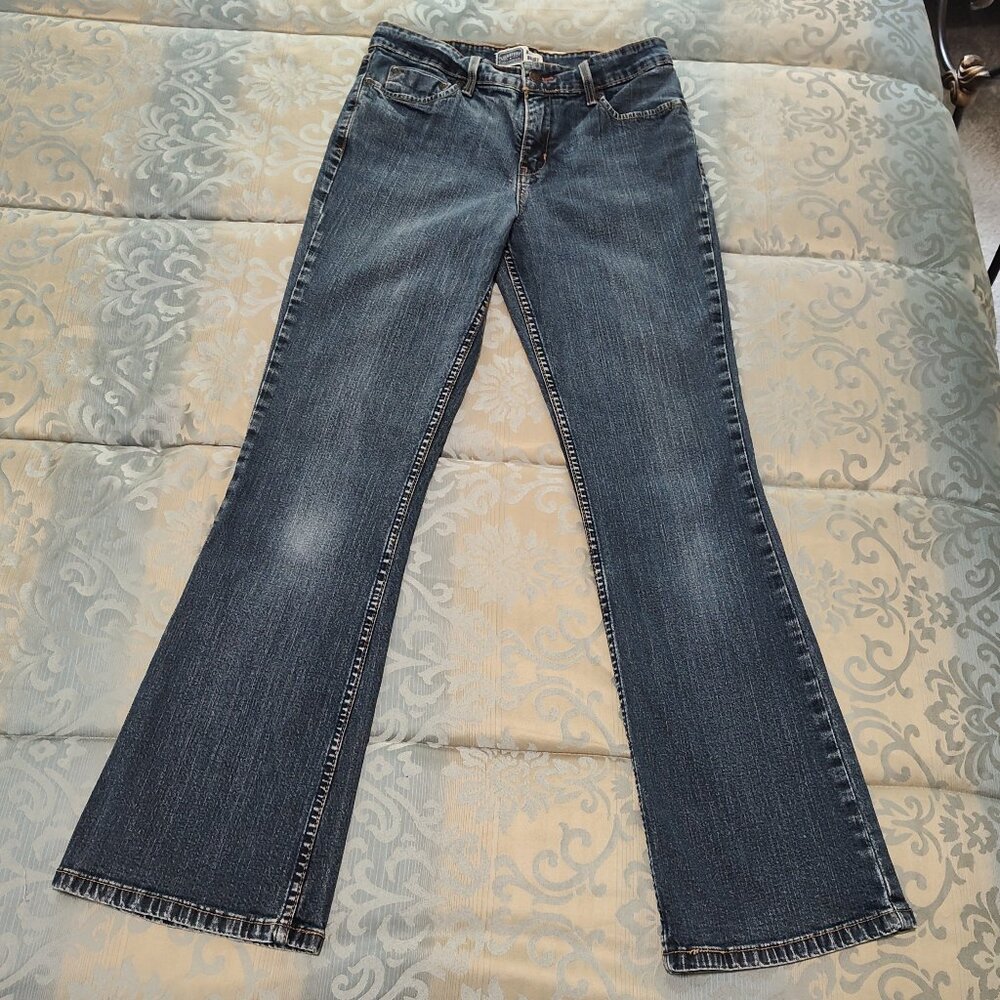 Signature by Levi Strauss at waist bootcut blue jeans, EUC, size 8 medium